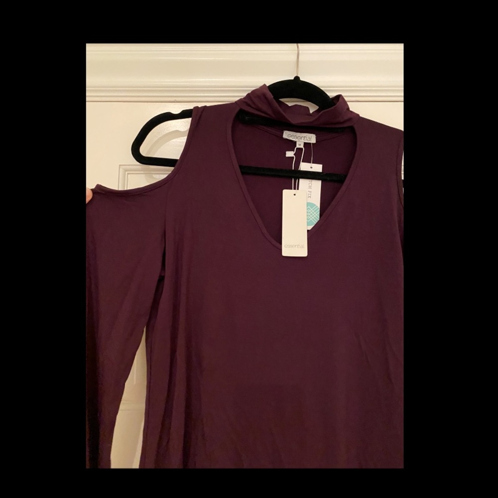 Essential Choker Neck Cold Shoulder Knit Top (M)